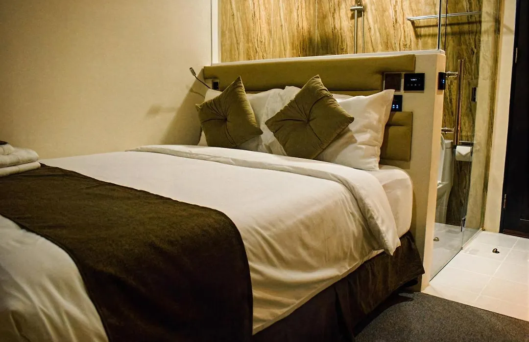 Sempre Premier Inn - Mactan Airport Hotel-1